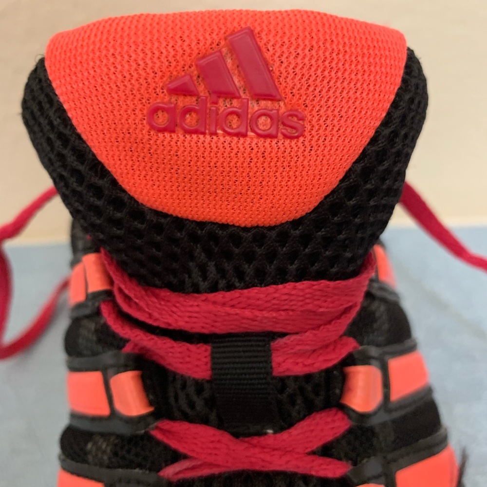 ✨Reduced ADIDAS sneaker shoes-sneakers - EUC - Picture 2 of 7